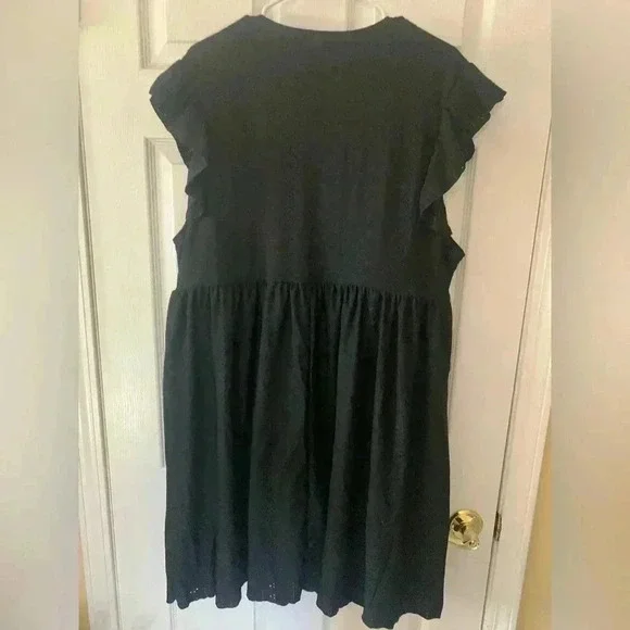 Women’s Black SHEIN Short Sleeve Dress - Picture 3 of 4